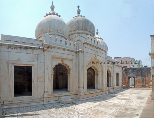 Moti Masjid (Pearl Mosque), Zafar Mahal, Mehruli, Delhi