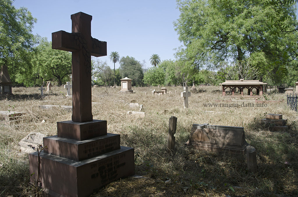 Scattered graves at the Nicholson Cemetery, Kashmir Gate, Delhi